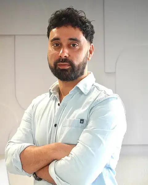 Hakan - Consultant & Support bij HCI Clinics haartransplantatie en cosmetische kliniek Utrecht